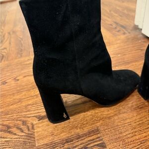 Elegant Black Suede Women's Boots
